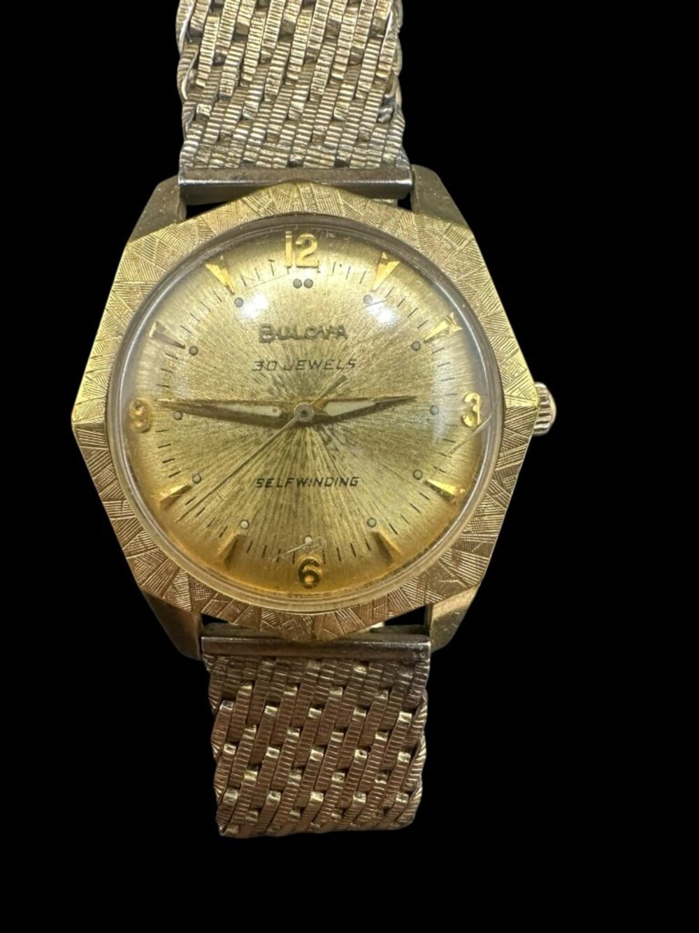 Vintage Bulova 30 Jewel Self Winding Men's Gold Watch